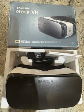 Samsung Sm-r322nzwaxar Gear Vr Oculus Headset Virtual Reality Video Game Accessory