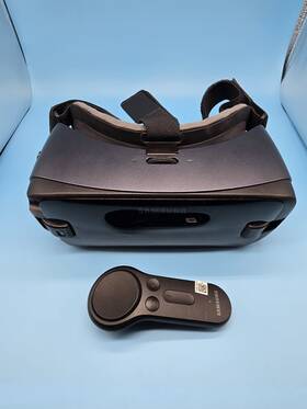 Samsung Sm-r324 Vr - Video Glasses P1-388888-1 With Remote