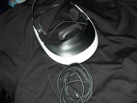 Sony Mhz-t1h Head Mounted Display Model Hmz-t1h