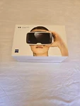Zeiss Vr Plus Smartphone Headsest Used. Price: $13.99.