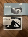 Samsung SM-R322NZWAXAR Gear Vr Headset Powered By Oculus Frost White Used. Price: $15.00.